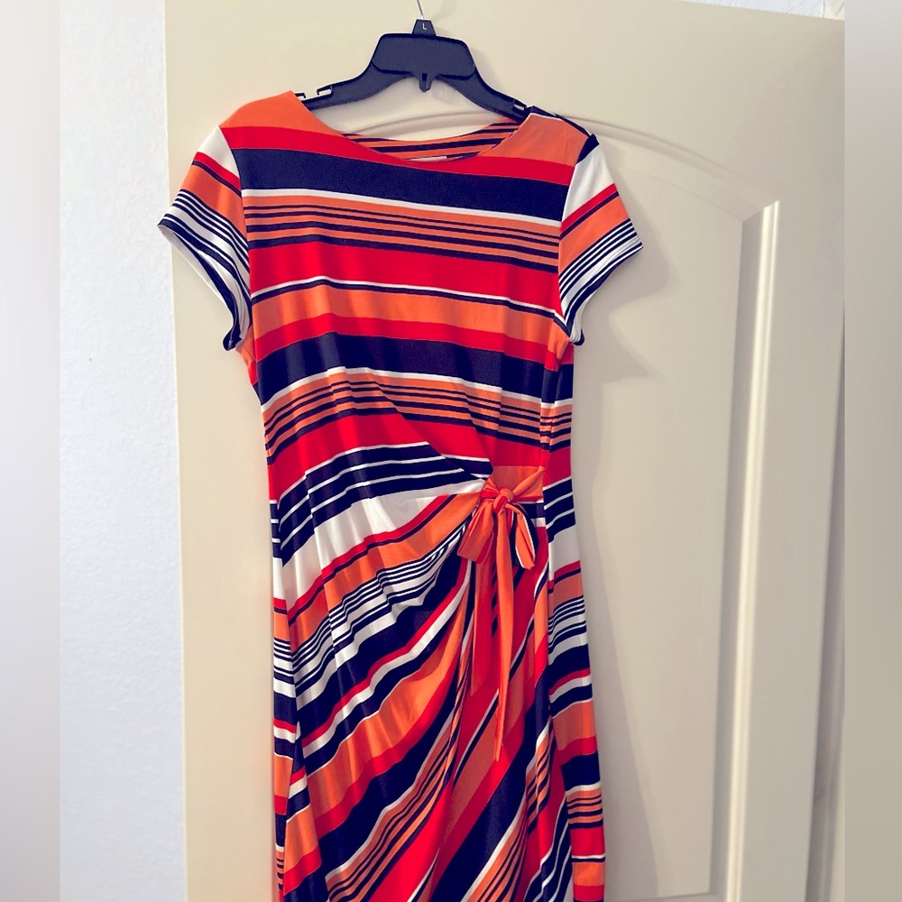 Size large faux wrap dress